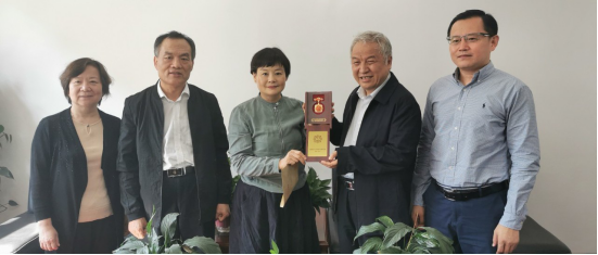中心主任李玉虎教授荣获“庆祝中华人民共和国建国70周年”纪念章