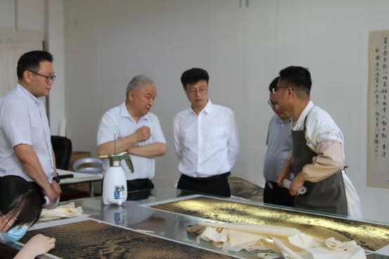 武汉理工大学王发洲副校长一行来我中心进行访问交流